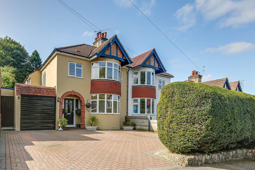 4 Bedroom SemiDetached For Sale in Hillbury Road, Warlingham, Surrey, CR6 9TD Hubbard Torlot