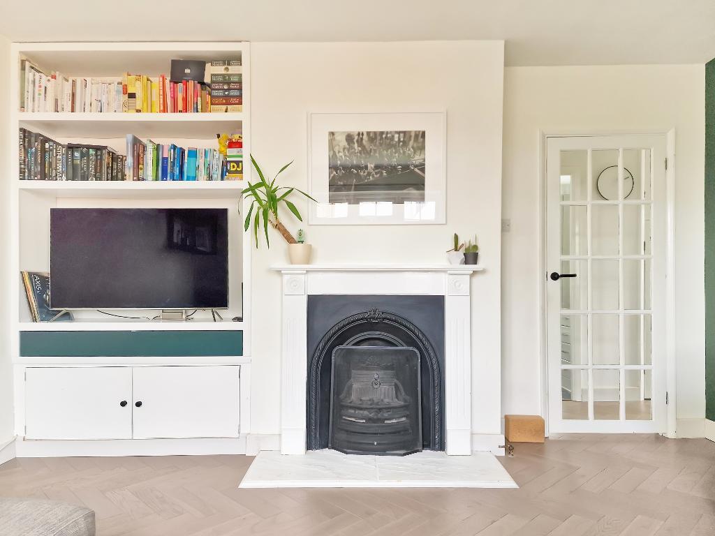 2 Bedroom For Sale in Campden Road, South Croydon, CR2 7EN