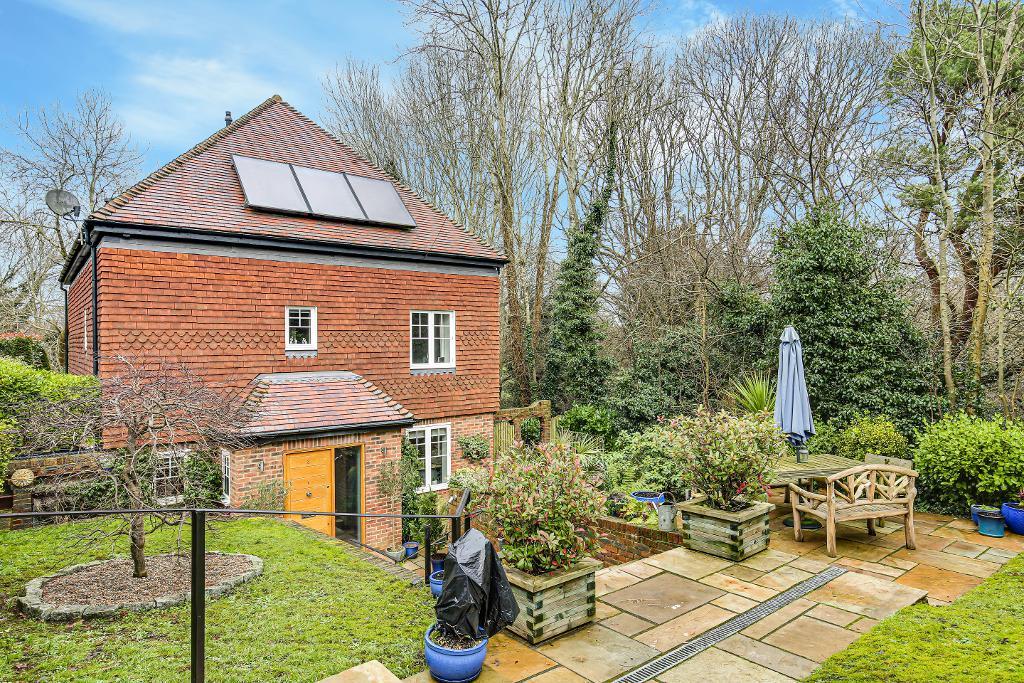 The Copse, Off Farleigh Road, Warlingham, Surrey, CR6 9ER