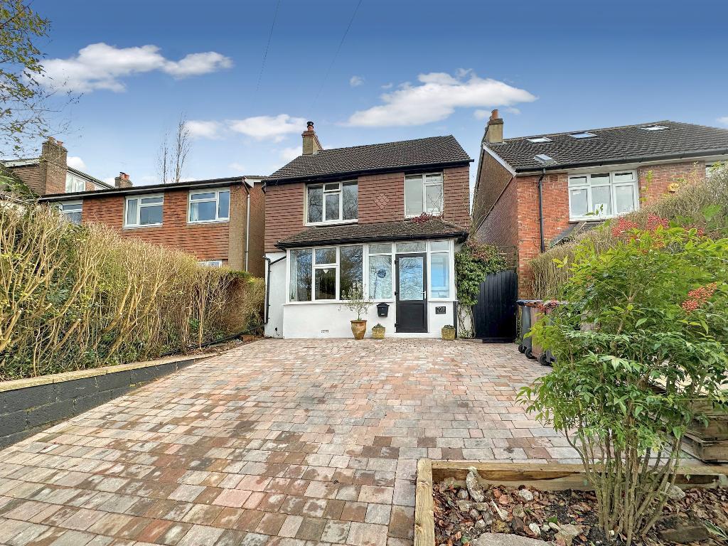 Chaldon Road, Caterham, Surrey, CR3 5PN