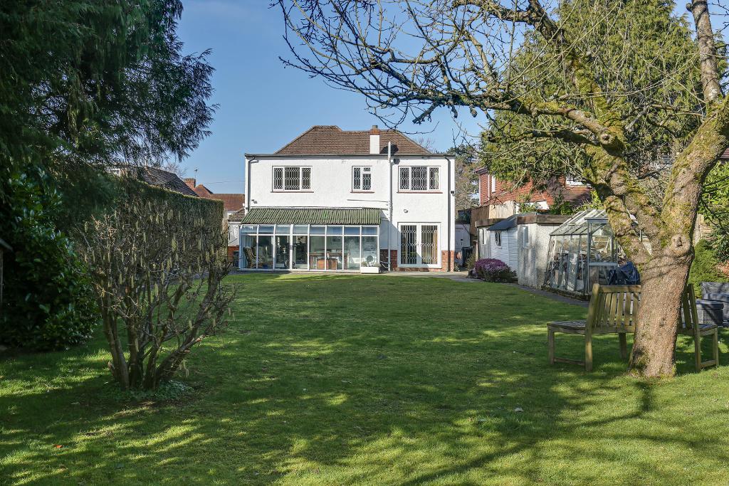Blacksmiths Hill, Sanderstead, Surrey, CR2 9AY