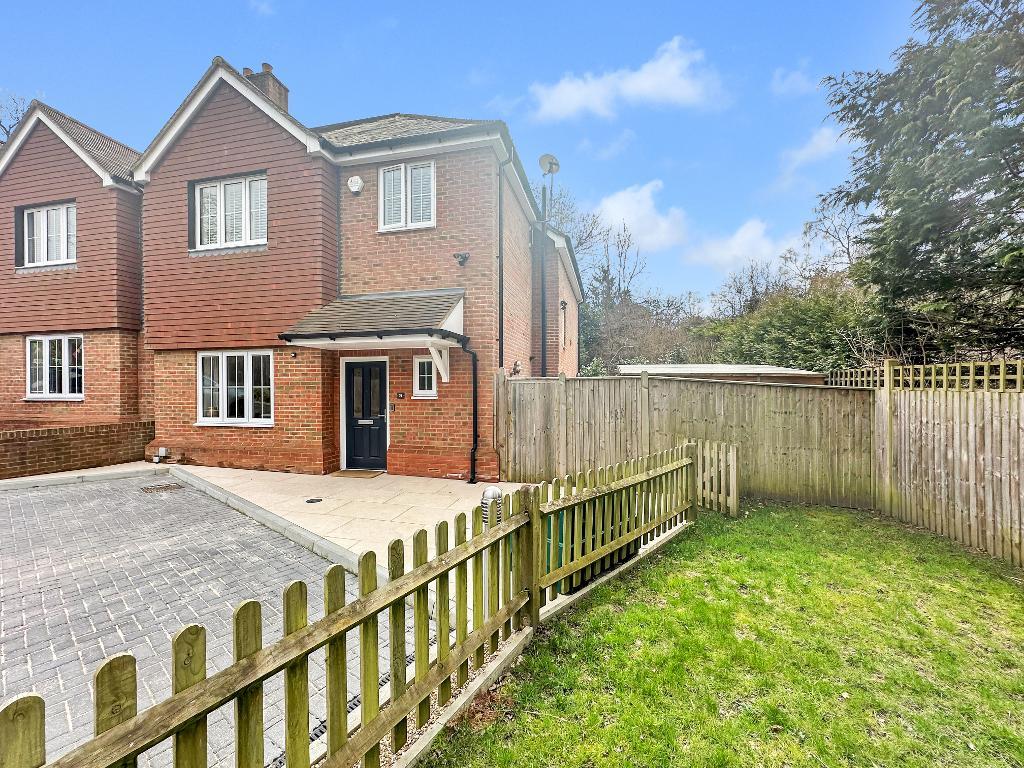 Boxford Close, South Croydon, Surrey, CR2 8SY