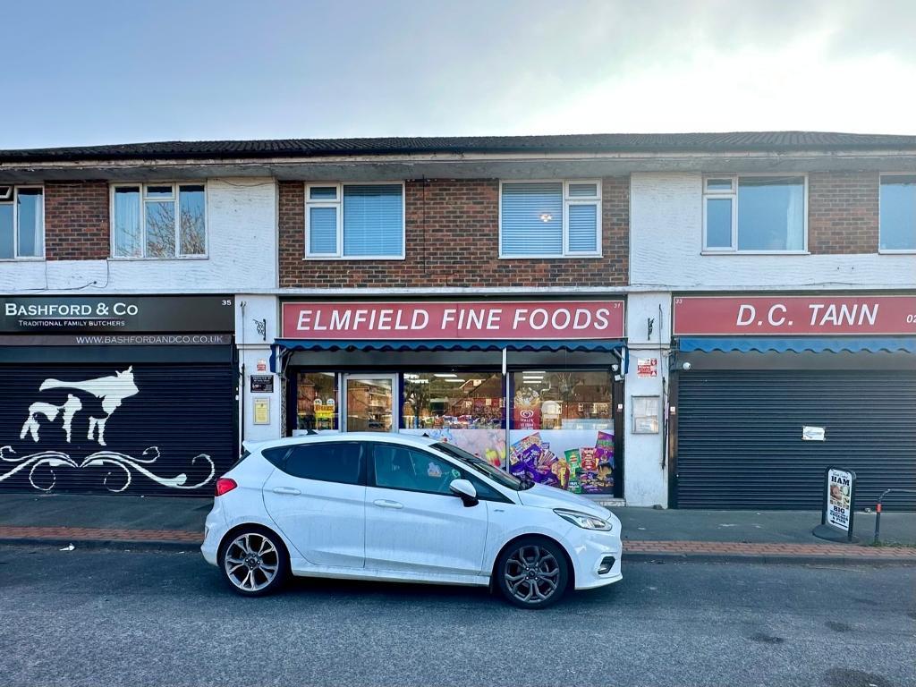 Elmfield Way, Sanderstead, CR2 0EJ