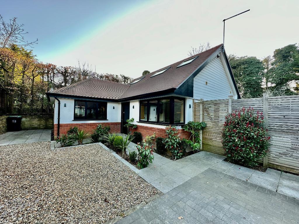 Elmfield Way, Sanderstead, Surrey, CR2 0EG