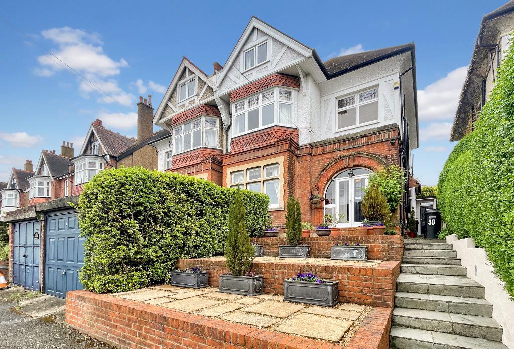 Heathhurst Road, South Croydon, Surrey, CR2 0BA