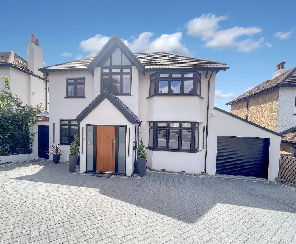 Briton Hill Road, Sanderstead, Surrey, CR2 0JL