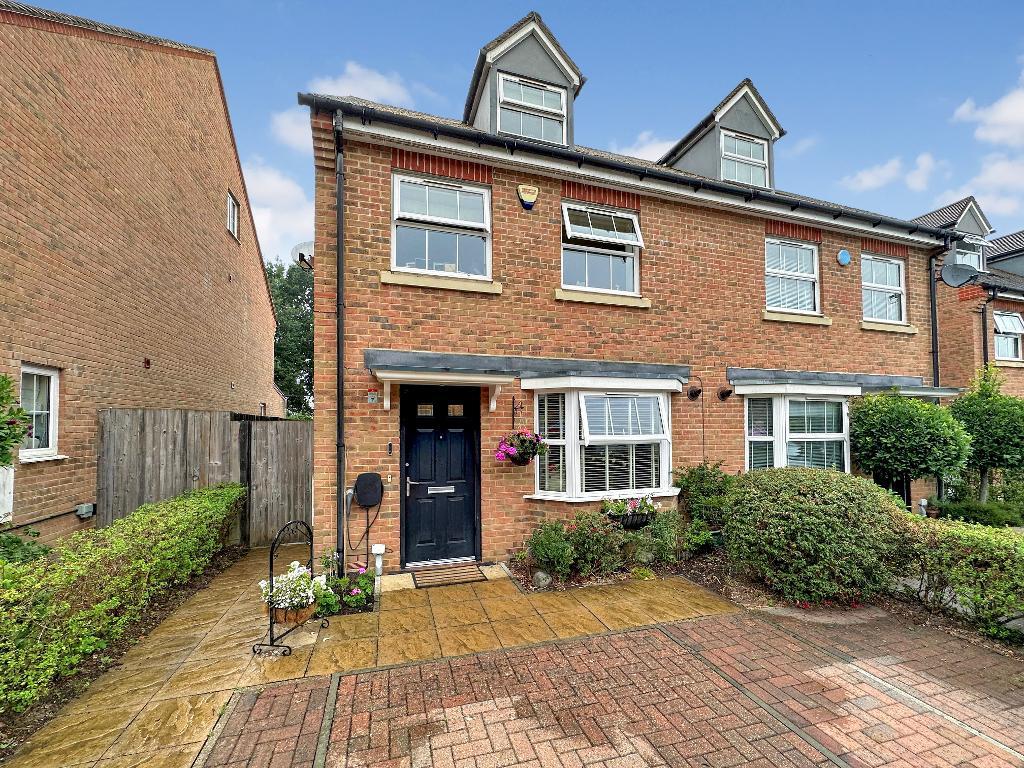 White Hill Close, Caterham, CR3 6EY
