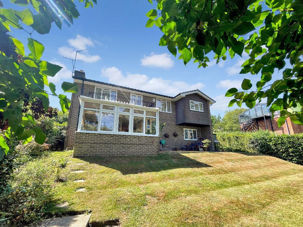 Highwoods, Caterham, CR3 6AX