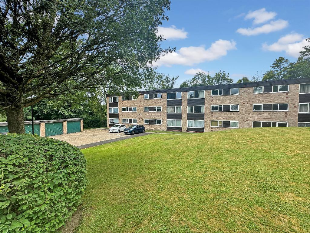 Hawkhirst Way, Kenley, Surrey, CR8 5DL