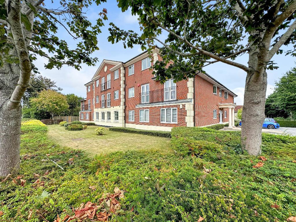 Limpsfield Road, Sanderstead, Surrey, CR2 9LG