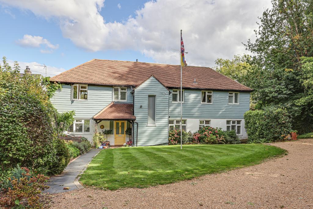 Kingswood Way, South Croydon, Surrey, CR2 8QN