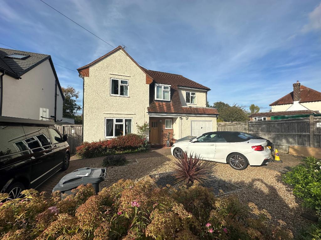 Blacksmiths Hill, Sanderstead, Surrey, CR2 9AZ