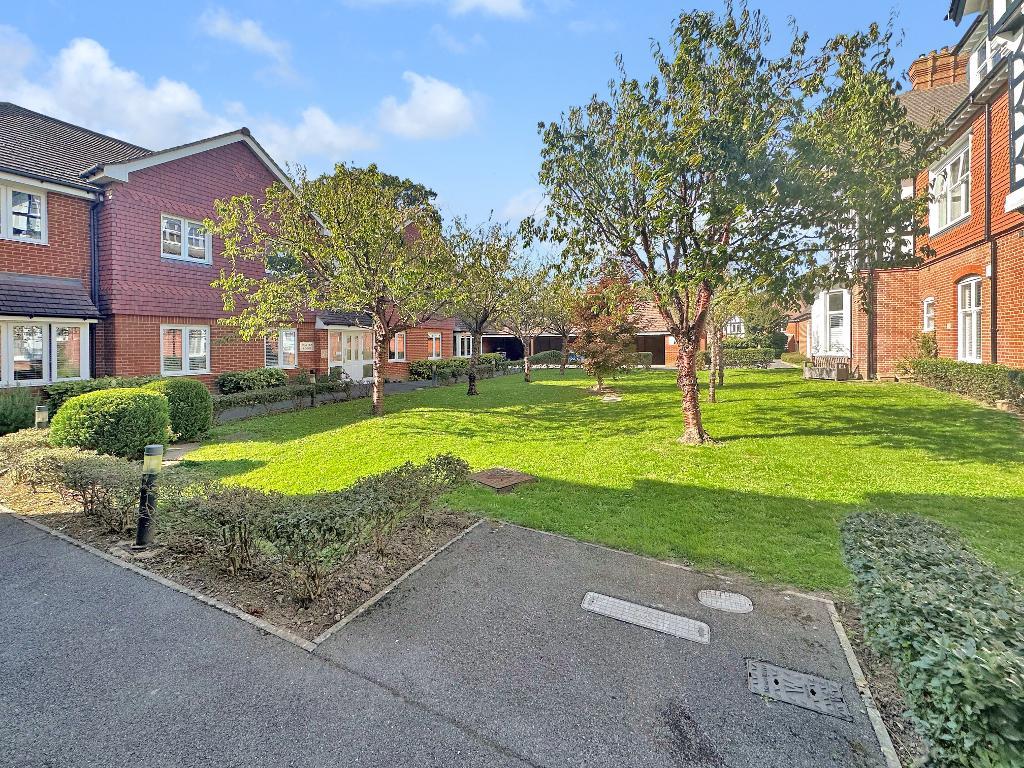 Knotley Way, West Wickham, Kent, BR4 9FB