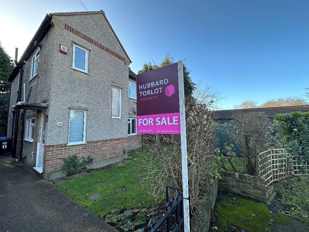 Harrow Gardens, Warlingham, CR6 9ES