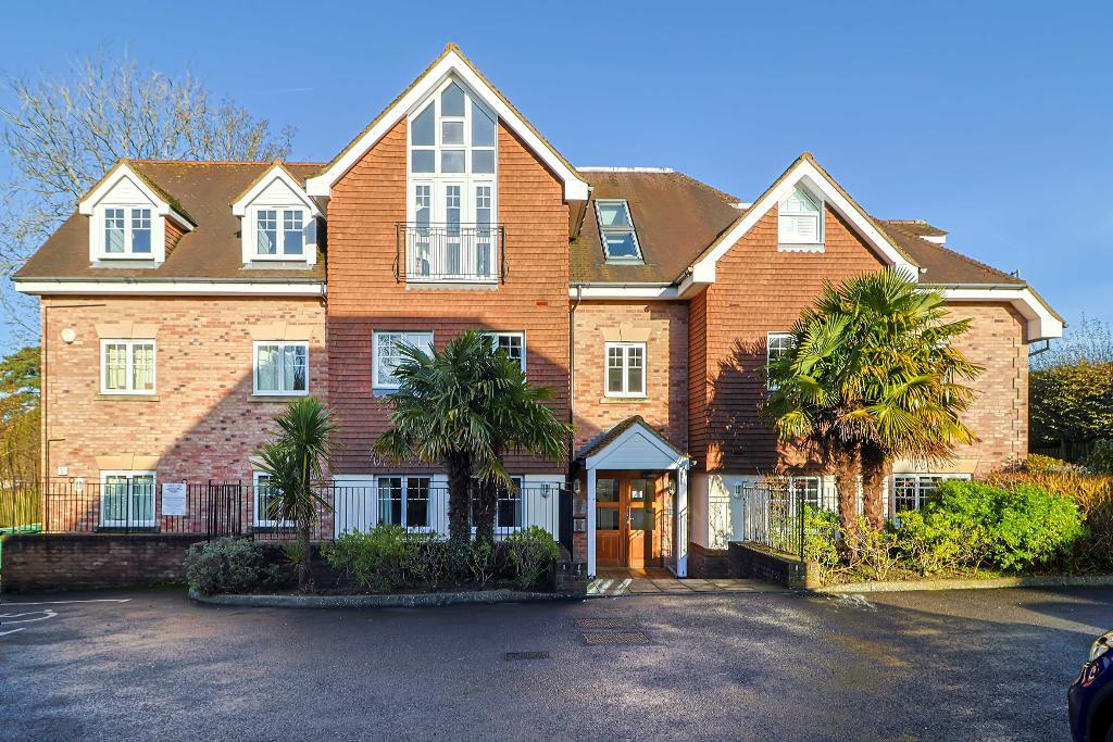 Spire Place, Warlingham, CR6 9LW