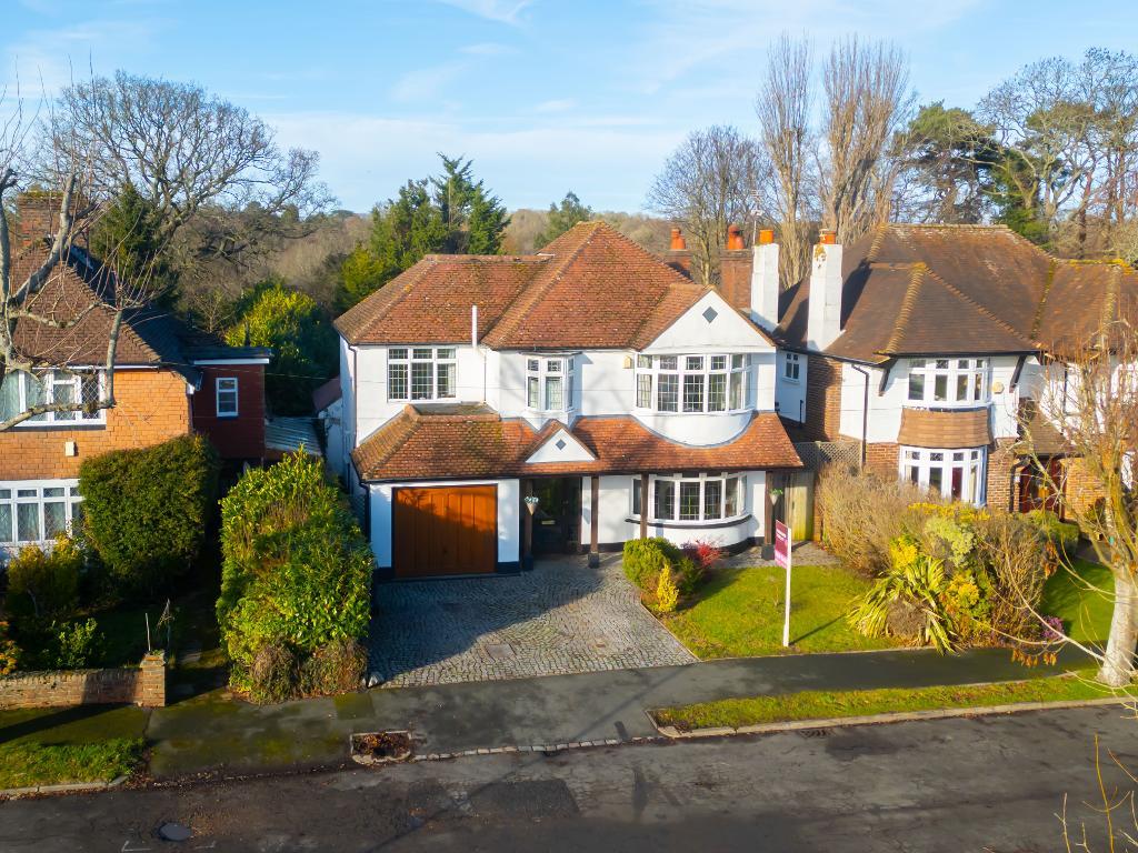 Blacksmiths Hill, Sanderstead, South Croydon, CR2 9AZ