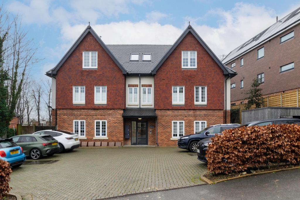 West Hill, Sanderstead, Surrey, CR2 0SB