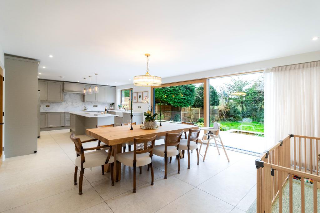 Morley Road, Sanderstead, Surrey, CR2 0EN