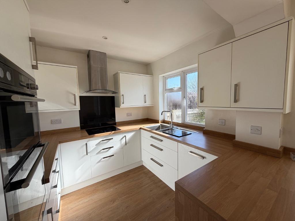 Benhurst Gardens, South Croydon, CR2 8NU