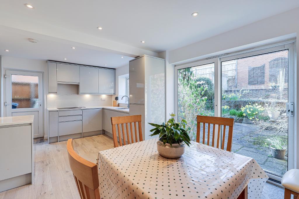 Ravenshead Close, Selsdon, South Croydon, CR2 8RL