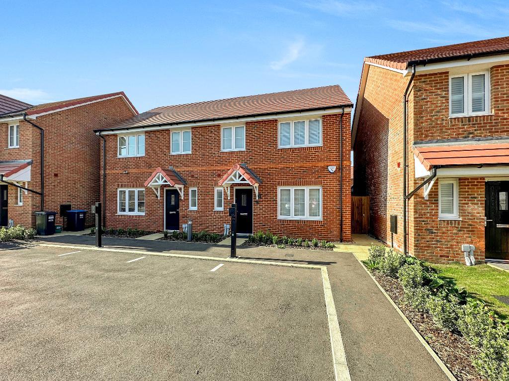 Swan Mews, Warlingham, CR6 9FP