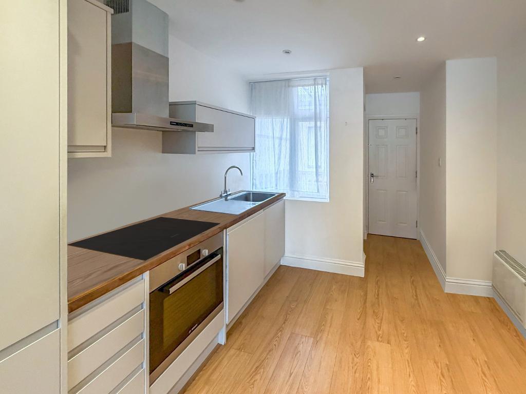 131 Addington Road, Selsdon, South Croydon, CR2 8LH
