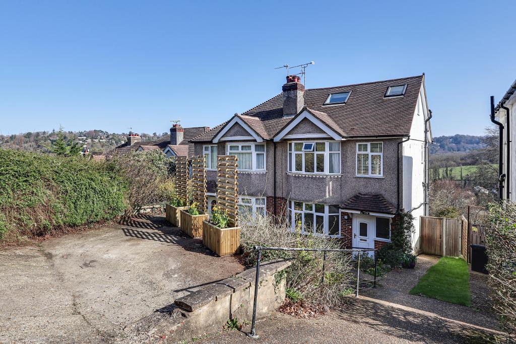 Burntwood Lane, Caterham, CR3 6TB