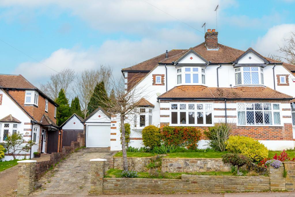 Farm Fields, Sanderstead, Surrey, CR2 0HQ