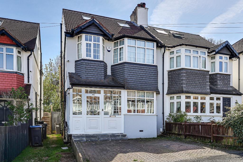 Frensham Road, Kenley, Surrey, CR8 5NS