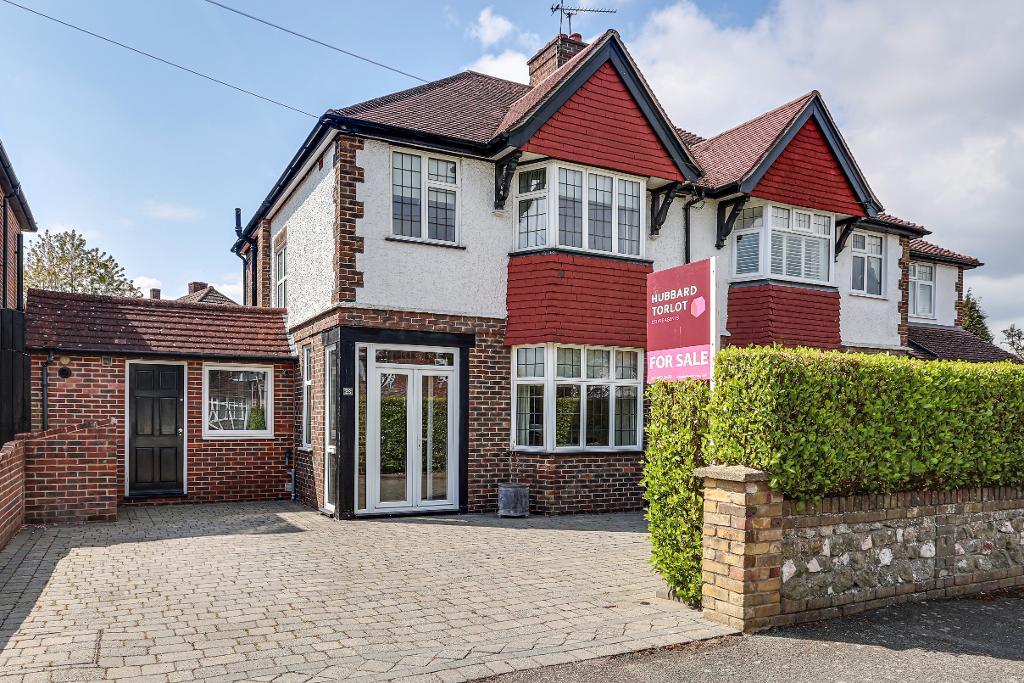 Ellesmere Drive, Sanderstead, CR2 9EJ
