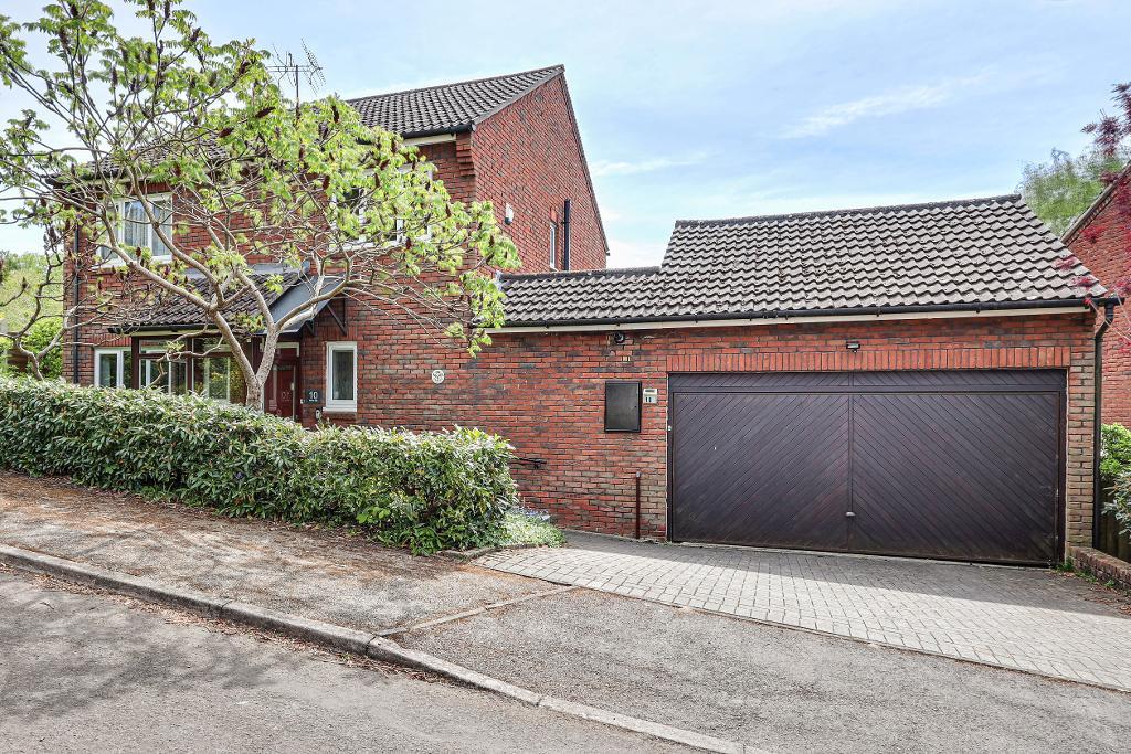 White Hill, Sanderstead, Surrey, CR2 0AX
