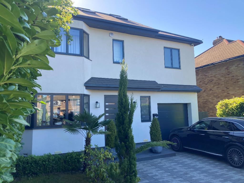 Elmfield Way, Sanderstead, South Croydon, Surrey, CR2 0EH