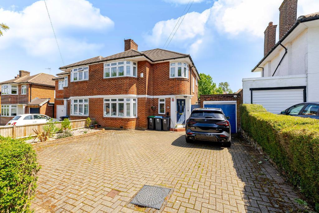 Derwent Drive, Purley, CR8 1ES