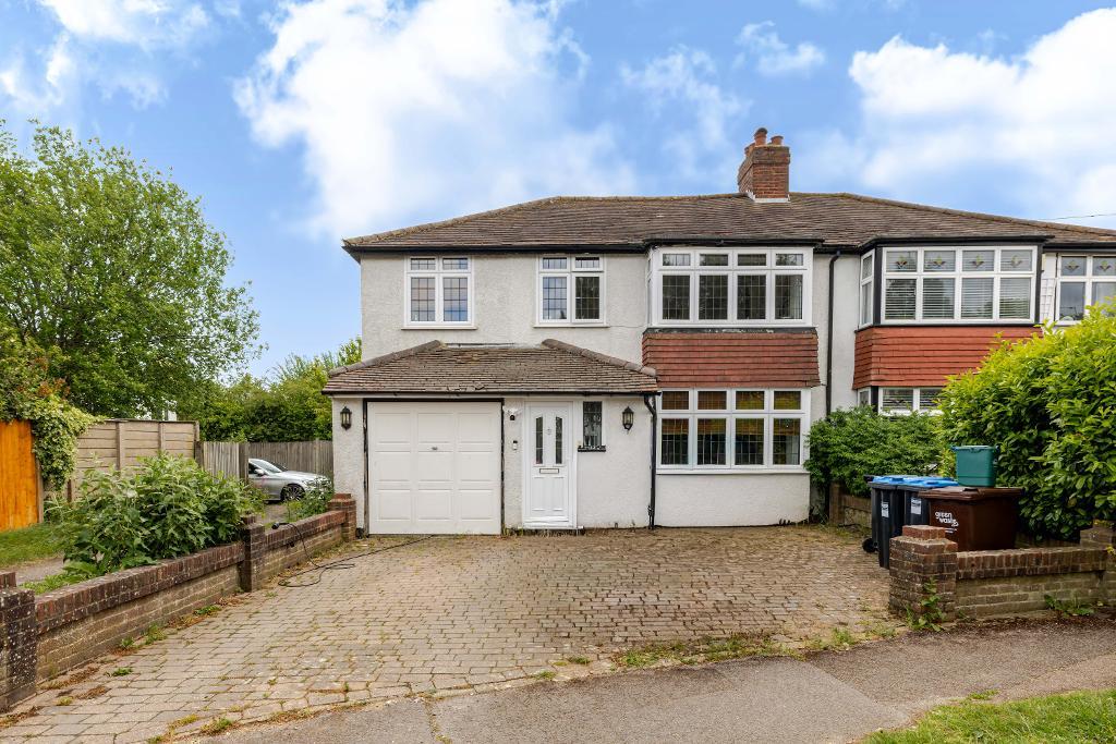 Hamsey Green Gardens, Warlingham, CR6 9RS