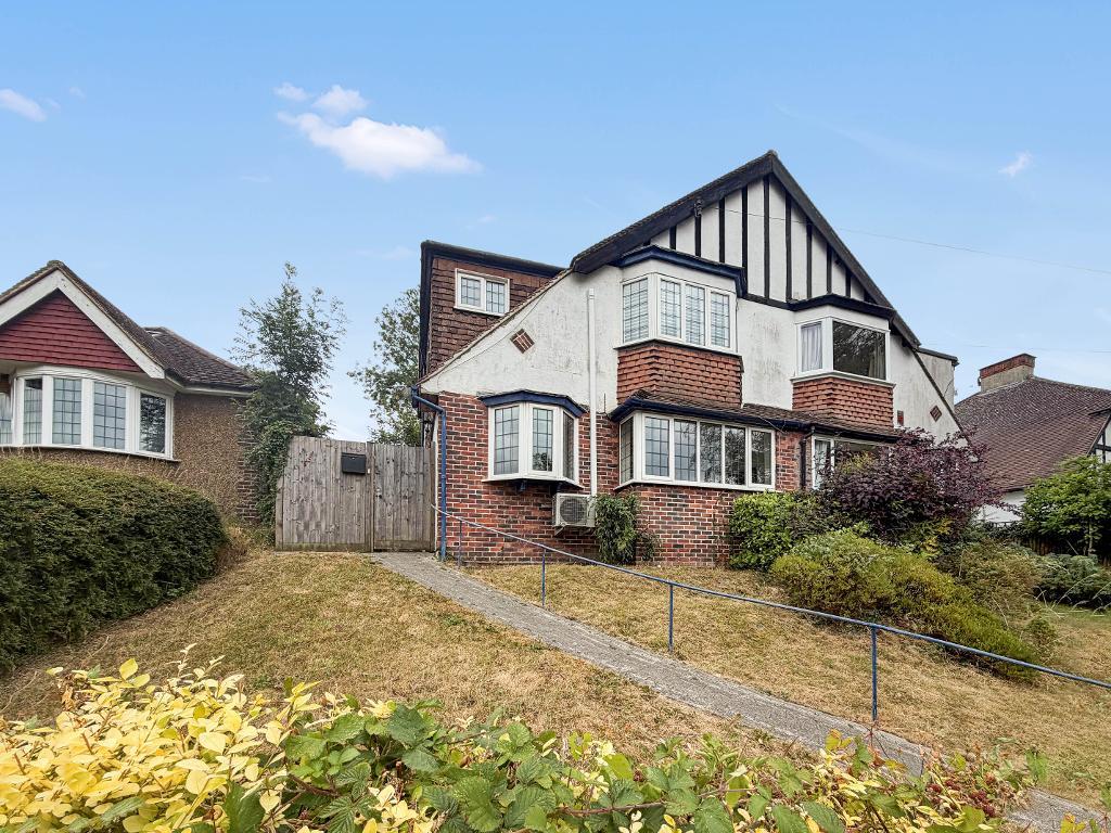 Hillbury Road, Warlingham, Surrey, CR6 9TB