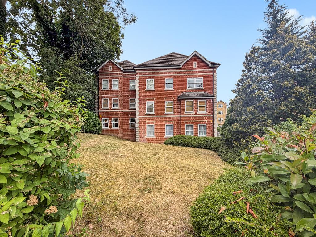 Ward Close, South Croydon, Surrey, CR2 7JZ