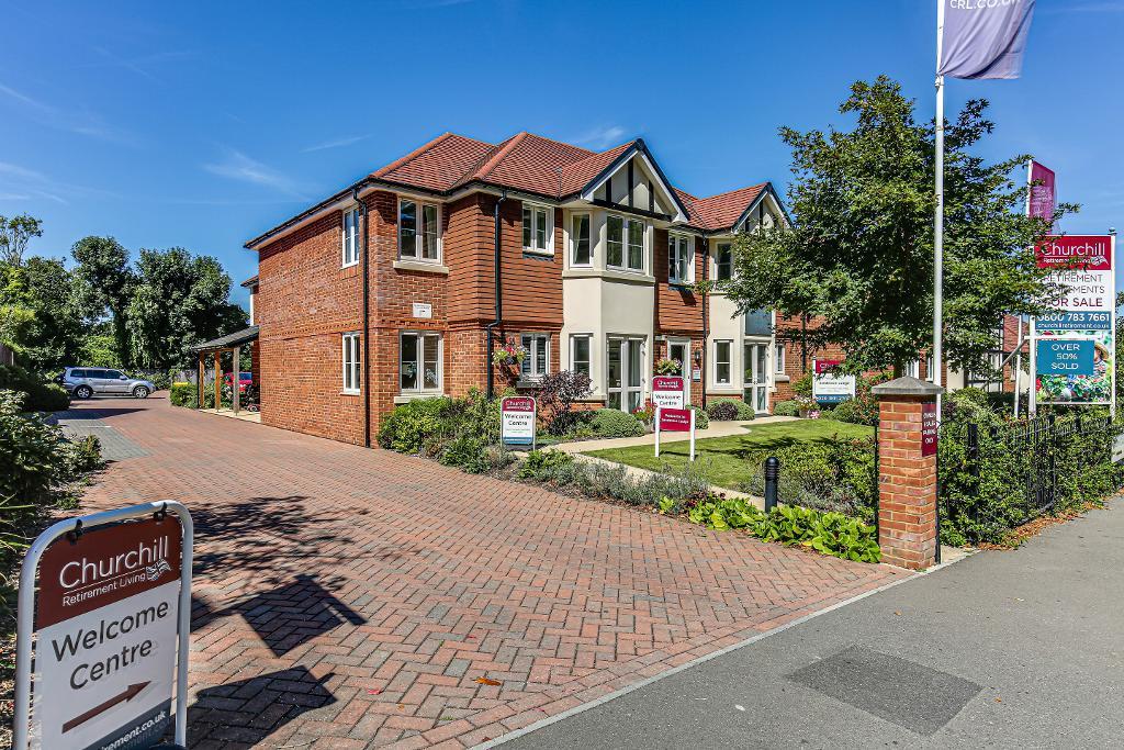Addington Road, South Croydon, CR2 8AY