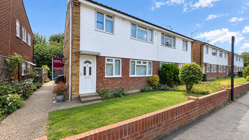 Swallowdale, South Croydon, CR2 8SJ